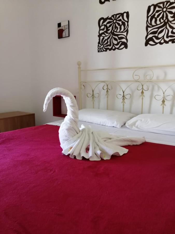 Brigida'S Apartments Ипсос Екстериор снимка